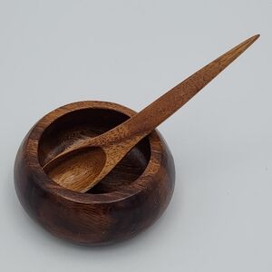 Vintage Handcrafted Spice/Condiment Monkey Pod Bowl